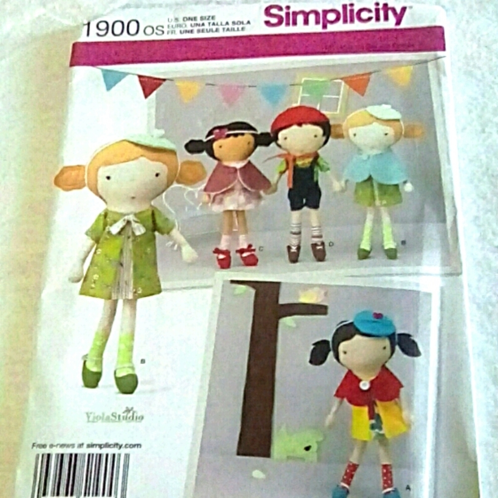 Simplicity 1900 Cloth dolls w/clothes and shoes